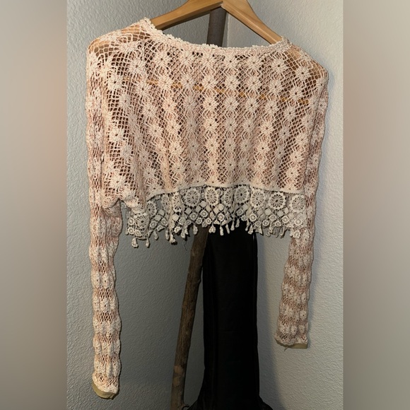 Free people New Romantics crochet cropped sweater. - Picture 2 of 9